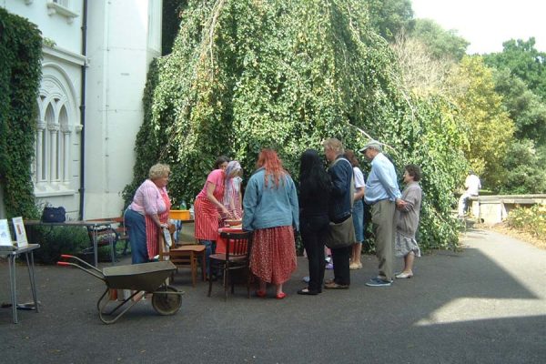 Roman Cookery Demo 012